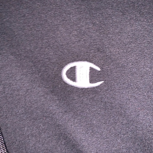Champion Hoodie- black - Picture 2 of 3